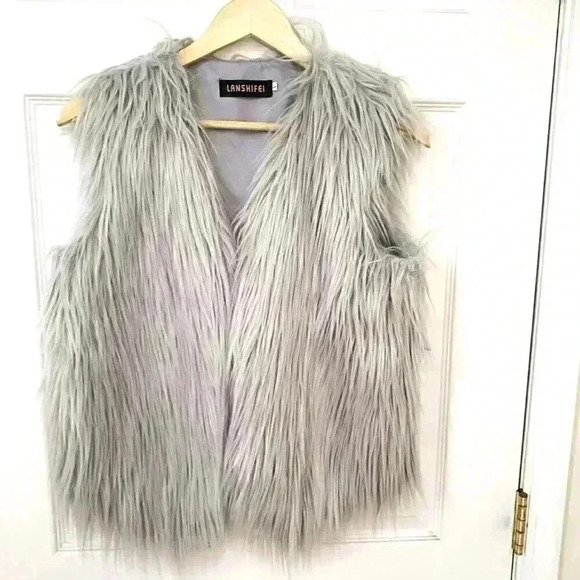 FAUX FUR VEST SIZE LARGE GRAY/SILVER - Picture 1 of 10